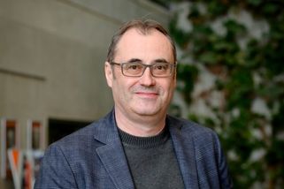 Rozpočet je sestaven zodpovědně. V příštím roce snížíme schodek o dalších 20 miliard, tvrdí Šťastný
